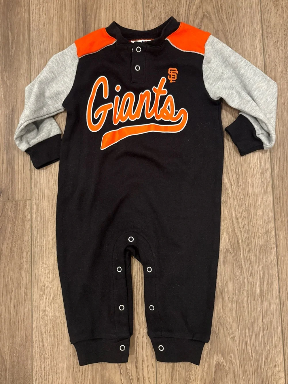 6/9 months San Francisco Giants sleeper